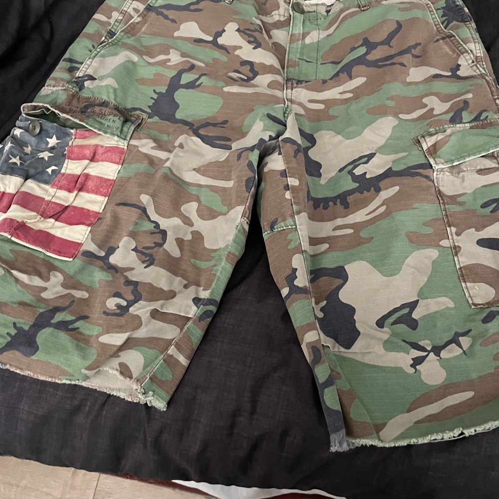 Ralp Lauren Camo cargo shorts